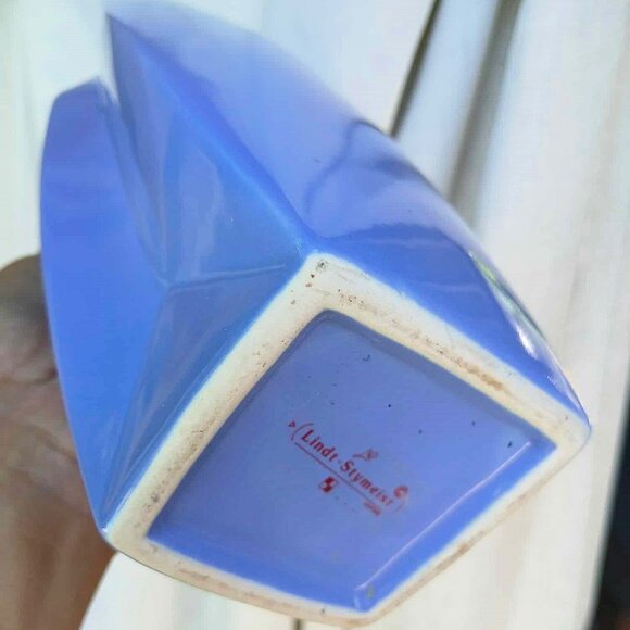 Iconic Lindt-Stymeist Colorways Post Modern Blue/Turquoise Vase - Picture 8 of 8